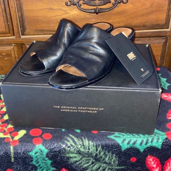 Frye woman’s Cindy mule leather Peep Toe Heeled sandals 9 AM black - Picture 1 of 8
